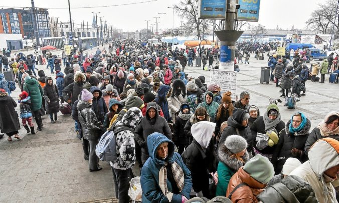 Accueil de éfugiés ukrainiens: « Le gouvernement libéral se traîne les pieds! »